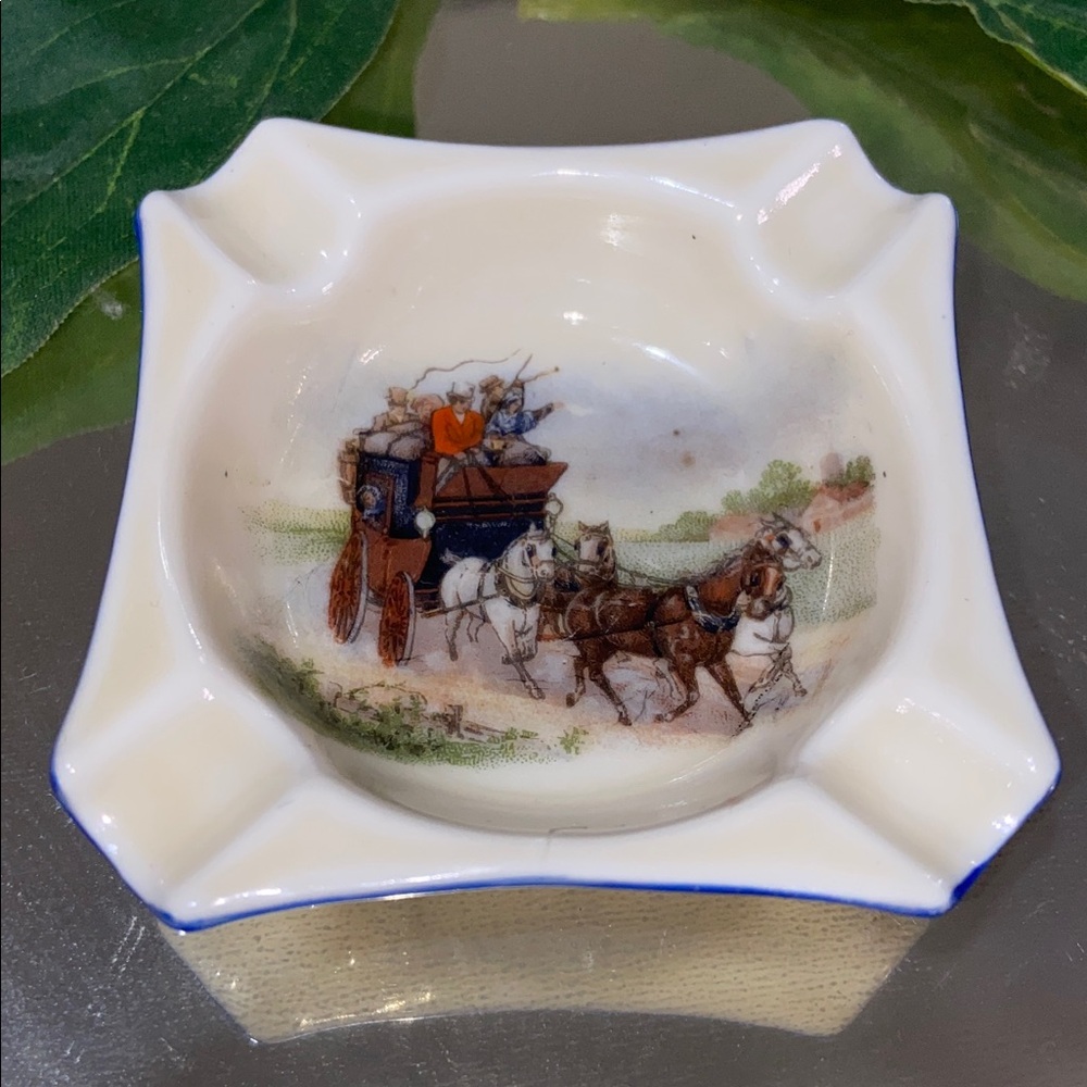 Vintage Ceramic Ashtray with Horse Carriage Design